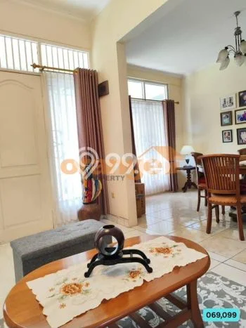 Rumah Elit LB 250m2 Siap Huni Desain Elegan di Kota Wisata, Jakarta Timur Rumah Elit LB 250m2 Siap Huni Desain Elegan di Kota Wisata, Jakarta Timur