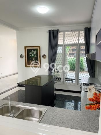 Dijual Rumah Premium dengan Fasilitas Sekitar Lengkap di Cinere, Depok Dijual Rumah Premium dengan Fasilitas Sekitar Lengkap di Cinere, Depok
