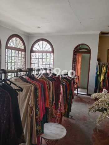Ready to Use! Premium House LT 430m2 Desain Elegan di Pulomas Ready to Use! Premium House LT 430m2 Desain Elegan di Pulomas