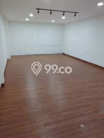 Ruko Dijual di Jakarta Timur LT 84m2 & LB 250m2 Lokasi Terbaik! Ruko Dijual di Jakarta Timur LT 84m2 & LB 250m2 Lokasi Terbaik!