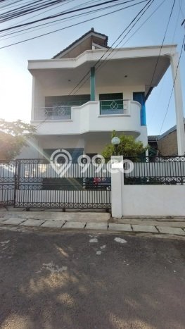 Dijual Rumah Mewah Megah Dengan View Cantik di Meruya, Jakarta Barat Dijual Rumah Mewah Megah Dengan View Cantik di Meruya, Jakarta Barat