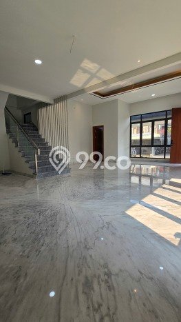 For Sale! Premium House LT 255m2 Desain Elegan di BSD Green Wich For Sale! Premium House LT 255m2 Desain Elegan di BSD Green Wich