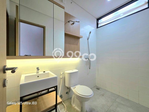 Jual Rumah Modern 3 KT di BSD City, Tangerang Jual Rumah Modern 3 KT di BSD City, Tangerang
