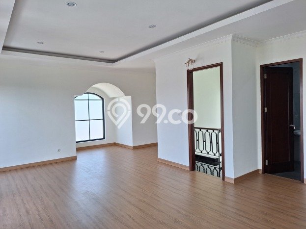 Rumah Elit LB 352m2 Siap Huni Desain Elegan di BSD The Icon, Tangerang Rumah Elit LB 352m2 Siap Huni Desain Elegan di BSD The Icon, Tangerang