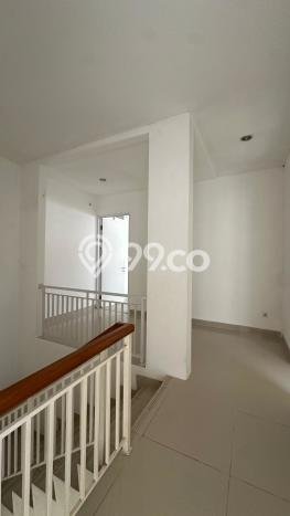 Rumah Elit Modern Tanpa Renovasi di Gading Serpong Tangerang Rumah Elit Modern Tanpa Renovasi di Gading Serpong Tangerang