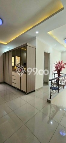 Hunian Mewah LB 200m2 Siap Huni Desain Elegan di Gading Serpong, Tangerang Hunian Mewah LB 200m2 Siap Huni Desain Elegan di Gading Serpong, Tangerang