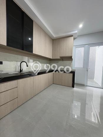 Rumah Elit Modern Tanpa Renovasi di BSD The Icon Tangerang Rumah Elit Modern Tanpa Renovasi di BSD The Icon Tangerang