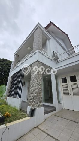 Rumah sewa siap pakai 4 Kamar Tidur di BSD Puspita Loka, Tangerang Rumah sewa siap pakai 4 Kamar Tidur di BSD Puspita Loka, Tangerang