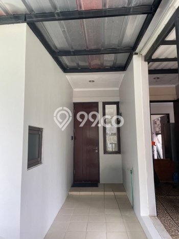 Ready to Use! Luxury House LT 162m2 Desain Modern di BSD City Ready to Use! Luxury House LT 162m2 Desain Modern di BSD City