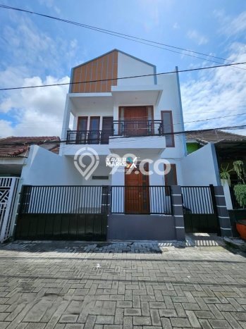 For Sale Hunian Rumah Terawat 3 Kamar di Malang Kota, Malang For Sale Hunian Rumah Terawat 3 Kamar di Malang Kota, Malang