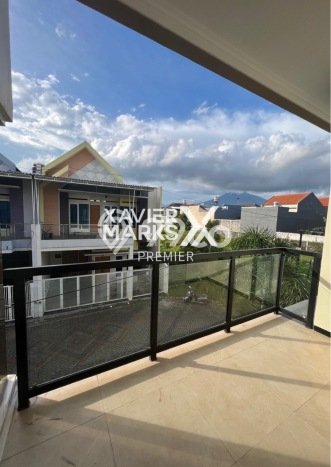 Rumah Elit LB 210m2 Siap Pakai Desain Elegan di Malang Kota, Malang Rumah Elit LB 210m2 Siap Pakai Desain Elegan di Malang Kota, Malang