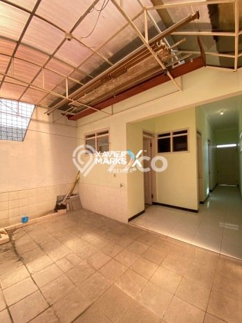 Hunian Mewah LB 250m2 Siap Pakai Desain Elegan di Soekarno Hatta, Malang Hunian Mewah LB 250m2 Siap Pakai Desain Elegan di Soekarno Hatta, Malang