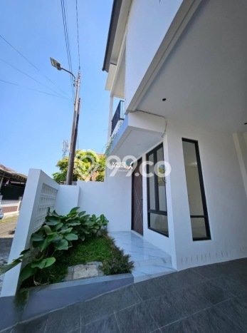 Dijual Cepat Rumah Bagus Siap Huni LB 112m2 di Blimbing, Malang Dijual Cepat Rumah Bagus Siap Huni LB 112m2 di Blimbing, Malang
