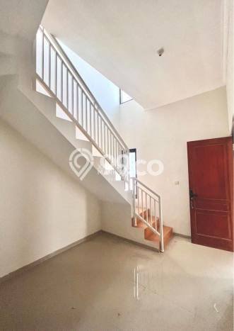 Kost Dijual di Tunggulwulung dengan 7 KT dan Luas 130m2 Kost Dijual di Tunggulwulung dengan 7 KT dan Luas 130m2