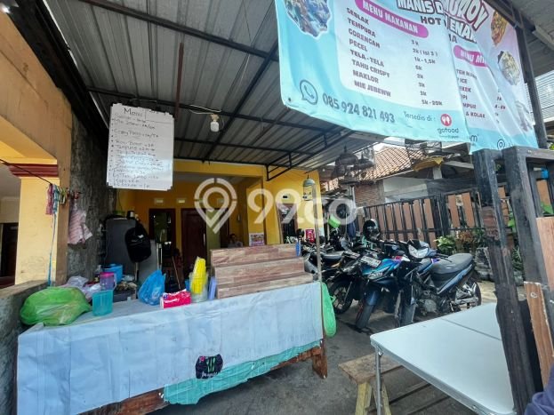Hunian Cantik Modern Lb 280m2 di Banyumanik, Semarang Hunian Cantik Modern Lb 280m2 di Banyumanik, Semarang