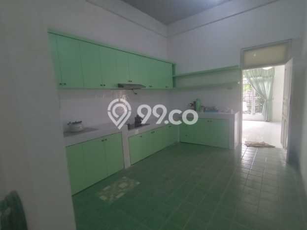 Jual Rumah Bagus Siap Huni LB 400m2 di Beji, Depok Jual Rumah Bagus Siap Huni LB 400m2 di Beji, Depok
