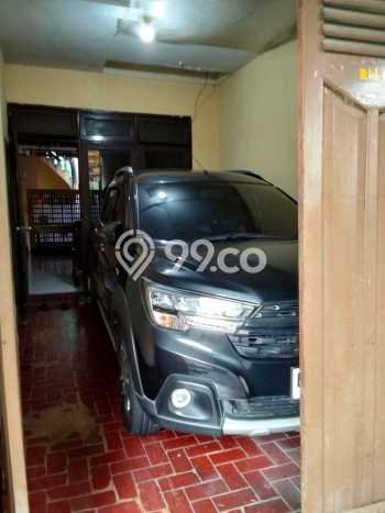Siap Huni Rumah Mewah 6 Kamar di Jatinegara Dekat ke Mana Saja Siap Huni Rumah Mewah 6 Kamar di Jatinegara Dekat ke Mana Saja