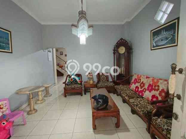 For Sale Hunian Rumah Terawat 6 Kamar di Sukmajaya, Depok For Sale Hunian Rumah Terawat 6 Kamar di Sukmajaya, Depok