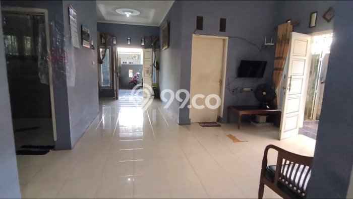 Hunian Strategis 4 KT LB 105m2 Kondisi Bagus di Tanah Baru Hunian Strategis 4 KT LB 105m2 Kondisi Bagus di Tanah Baru