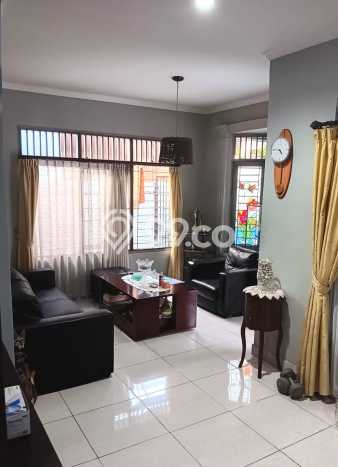 Rumah Strategis Minimalis Lb 150m2 di Ciputat, Tangerang Selatan Rumah Strategis Minimalis Lb 150m2 di Ciputat, Tangerang Selatan