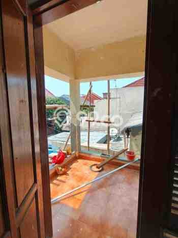 For Sale Rumah 5 Kamar Lokasi Ideal Bagus dan Strategis di Beji For Sale Rumah 5 Kamar Lokasi Ideal Bagus dan Strategis di Beji