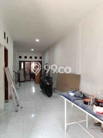 For Sale Rumah 5 Kamar Lokasi Ideal Bagus dan Strategis di Beji For Sale Rumah 5 Kamar Lokasi Ideal Bagus dan Strategis di Beji