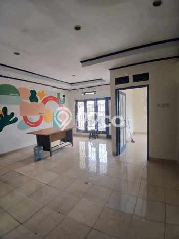 Rumah Bagus Siap Pakai Di Pancoran Mas Luas 200m2 Lokasi Strategis Rumah Bagus Siap Pakai Di Pancoran Mas Luas 200m2 Lokasi Strategis
