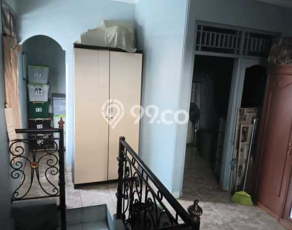 Rumah Strategis Minimalis Lb 150m2 di Ciputat, Tangerang Selatan Rumah Strategis Minimalis Lb 150m2 di Ciputat, Tangerang Selatan
