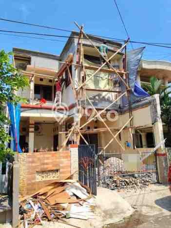 For Sale Rumah 5 Kamar Lokasi Ideal Bagus dan Strategis di Beji For Sale Rumah 5 Kamar Lokasi Ideal Bagus dan Strategis di Beji