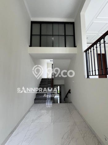Siap Huni Rumah Mewah 6 Kamar di Jagakarsa Dekat ke Mana Saja Siap Huni Rumah Mewah 6 Kamar di Jagakarsa Dekat ke Mana Saja