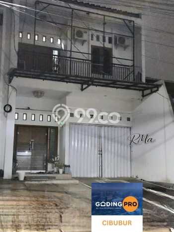 Rumah Strategis Modern Lb 150m2 di Ciracas, Jakarta Timur Rumah Strategis Modern Lb 150m2 di Ciracas, Jakarta Timur