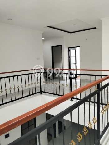Rumah Minimalis 3 Kamar LT 144m2 di Cibubur Rumah Minimalis 3 Kamar LT 144m2 di Cibubur