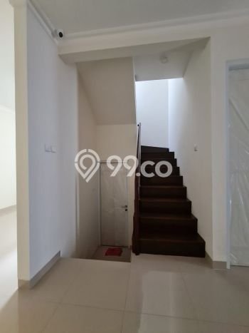 Dijual Rumah 4 Kamar Lokasi Strategis Nyaman dan Strategis di Citra Grand Dijual Rumah 4 Kamar Lokasi Strategis Nyaman dan Strategis di Citra Grand