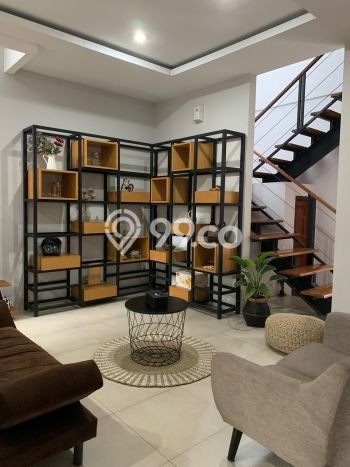 Dijual Rumah Premium dengan Fasilitas Sekitar Lengkap di Cipayung, Jakarta Timur Dijual Rumah Premium dengan Fasilitas Sekitar Lengkap di Cipayung, Jakarta Timur