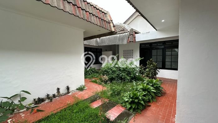 Dijual Rumah Luas Megah Dengan View Eksklusif di Cibubur, Jakarta Timur Dijual Rumah Luas Megah Dengan View Eksklusif di Cibubur, Jakarta Timur