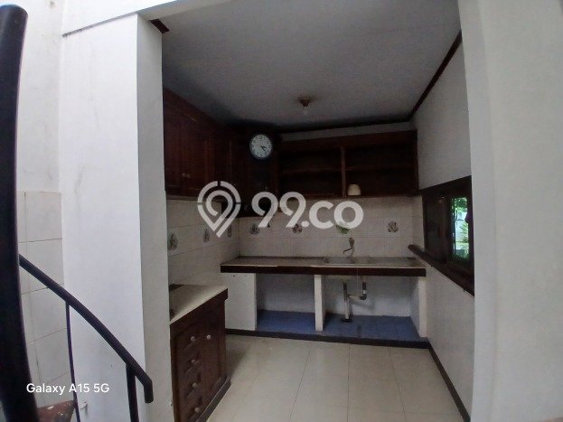 For Sale Hunian Rumah Terawat 3 Kamar di Cibubur, Bekasi For Sale Hunian Rumah Terawat 3 Kamar di Cibubur, Bekasi