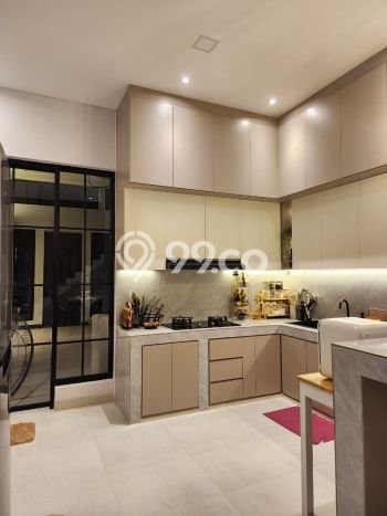Jual Rumah Eksklusif 2 KT di Harapan Indah, Bekasi Jual Rumah Eksklusif 2 KT di Harapan Indah, Bekasi