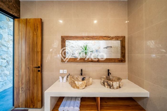 Vila Strategis Kawasan , Luas 100m2m², Dekat Badung, Badung Vila Strategis Kawasan , Luas 100m2m², Dekat Badung, Badung