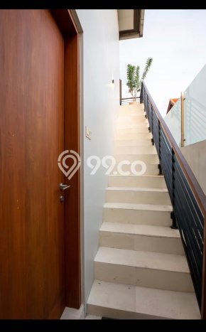 For Sale! Vila Kawasan , Ukuran 200m2m², Lokasi Premium For Sale! Vila Kawasan , Ukuran 200m2m², Lokasi Premium