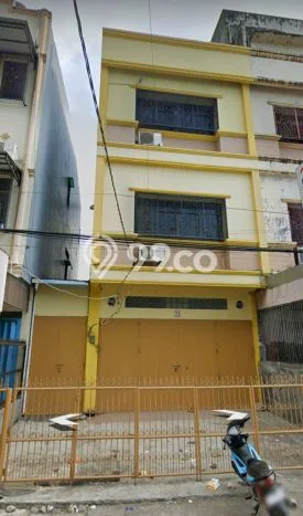 Ruko For Rent di Makassar, Luas 270m2m², Area Premium Ruko For Rent di Makassar, Luas 270m2m², Area Premium