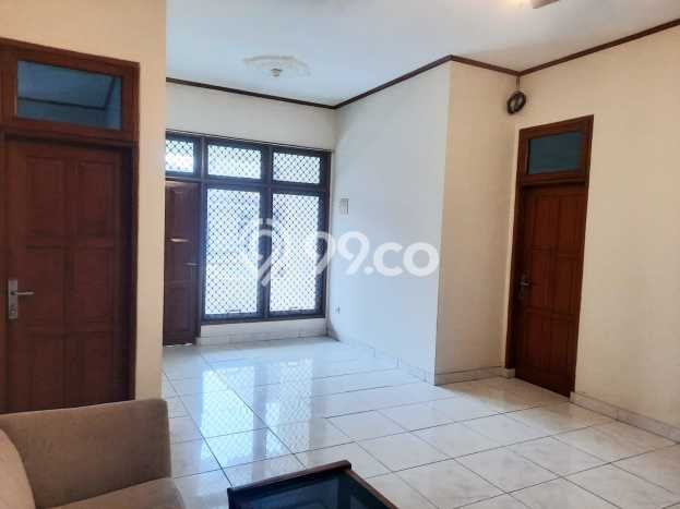 Rumah Mewah Siap Huni LT 206m2 di Kebayoran Lama, Jakarta Selatan Rumah Mewah Siap Huni LT 206m2 di Kebayoran Lama, Jakarta Selatan