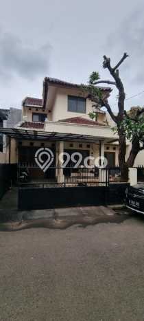 Rumah Luas Asri 3 KT Siap Pakai di Rempoa Tangerang Selatan Rumah Luas Asri 3 KT Siap Pakai di Rempoa Tangerang Selatan