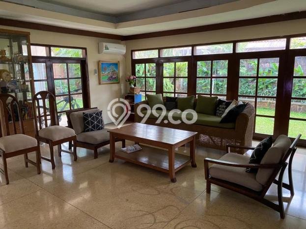 Ready to Use! Luxury House LT 1006m2 Desain Elegan di Kemang Ready to Use! Luxury House LT 1006m2 Desain Elegan di Kemang