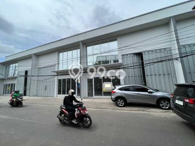 Gudang Dijual di Jakarta Barat LT 280m2 & LB 1m2 Lokasi Terbaik! Gudang Dijual di Jakarta Barat LT 280m2 & LB 1m2 Lokasi Terbaik!