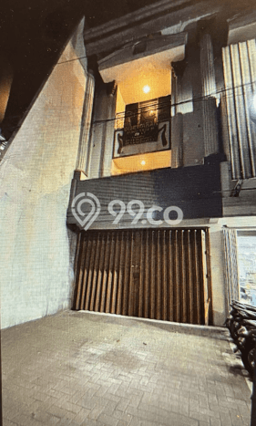 AREA BERKEMBANG! Ruko For Rent di , Luas 360m2m², Ready Operasional AREA BERKEMBANG! Ruko For Rent di , Luas 360m2m², Ready Operasional