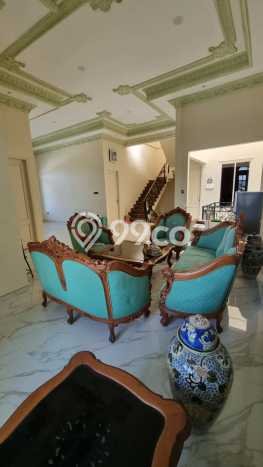 Rumah Luxury Modern Tanpa Renovasi di Manyar Surabaya Rumah Luxury Modern Tanpa Renovasi di Manyar Surabaya