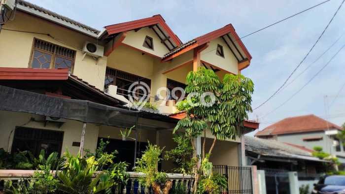 For Sale Rumah 5 Kamar Lokasi Strategis Bagus dan Strategis di Sidoarjo For Sale Rumah 5 Kamar Lokasi Strategis Bagus dan Strategis di Sidoarjo