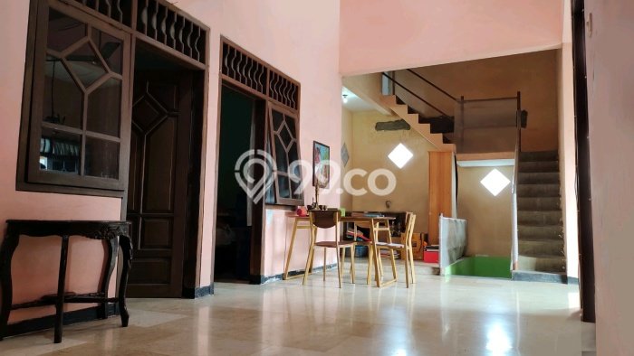 For Sale Rumah 5 Kamar Lokasi Strategis Bagus dan Strategis di Sidoarjo For Sale Rumah 5 Kamar Lokasi Strategis Bagus dan Strategis di Sidoarjo