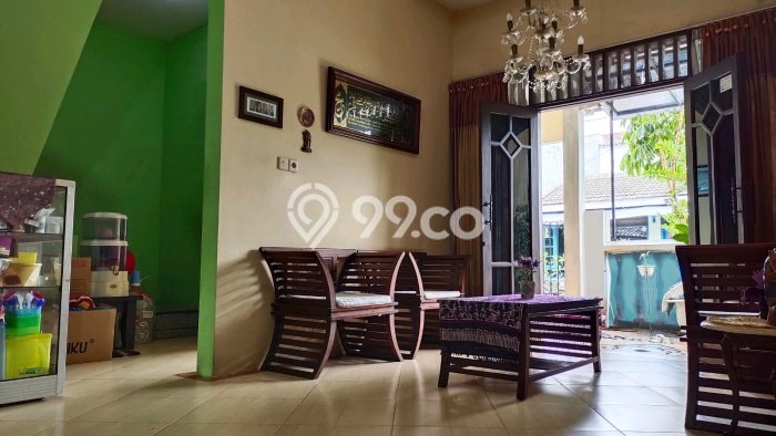 For Sale Rumah 5 Kamar Lokasi Strategis Bagus dan Strategis di Sidoarjo For Sale Rumah 5 Kamar Lokasi Strategis Bagus dan Strategis di Sidoarjo