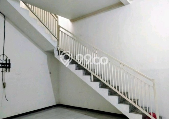 Rumah Strategis Modern Lb 105m2 di Buduran, Sidoarjo Rumah Strategis Modern Lb 105m2 di Buduran, Sidoarjo